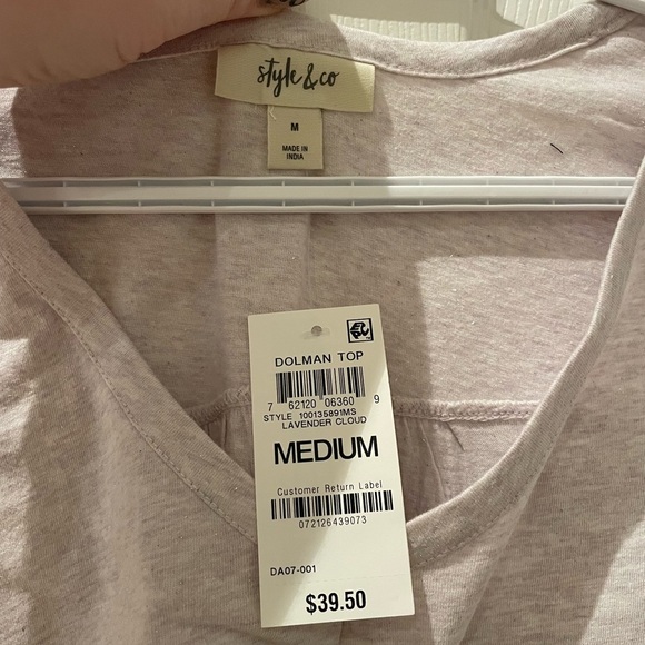 Woman’s short sleeved glitter tshirt - Picture 3 of 4